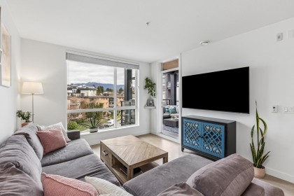 Photo 4 at 511 - 108 E 8th Street, Central Lonsdale, North Vancouver