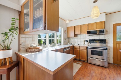 Photo 16 at 487 Roslyn Boulevard, Dollarton, North Vancouver