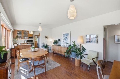 Photo 12 at 487 Roslyn Boulevard, Dollarton, North Vancouver