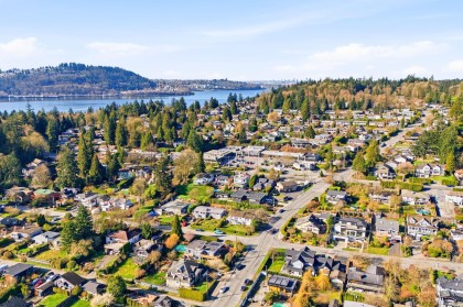 Photo 32 at 487 Roslyn Boulevard, Dollarton, North Vancouver