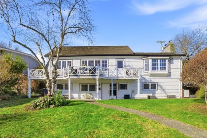 Photo 1 at 487 Roslyn Boulevard, Dollarton, North Vancouver