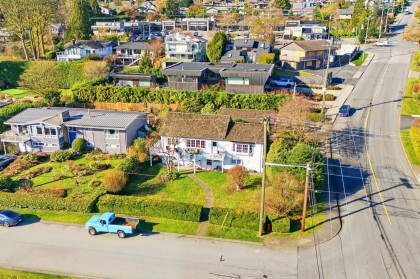 Photo 30 at 487 Roslyn Boulevard, Dollarton, North Vancouver