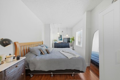 Photo 19 at 487 Roslyn Boulevard, Dollarton, North Vancouver