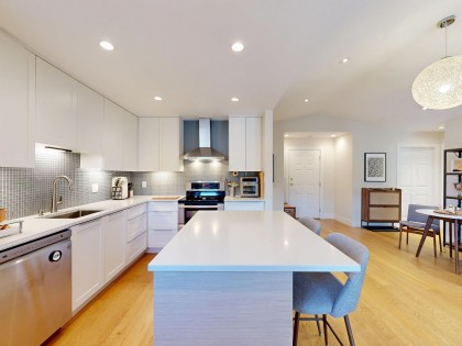 Photo 2 at 304 - 1528 Bowser Avenue, Norgate, North Vancouver