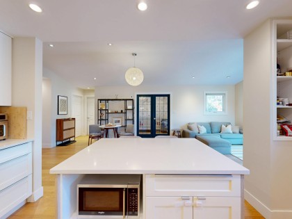 Photo 7 at 304 - 1528 Bowser Avenue, Norgate, North Vancouver