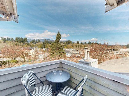 Photo 30 at 304 - 1528 Bowser Avenue, Norgate, North Vancouver