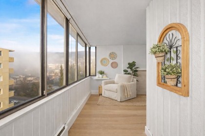 Photo 2 at 703 - 2167 Bellevue Avenue, Dundarave, West Vancouver