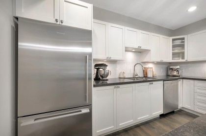 Photo 5 at 796 W 15th Avenue, Fairview VW, Vancouver West