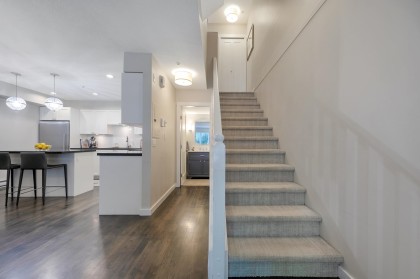 Photo 10 at 796 W 15th Avenue, Fairview VW, Vancouver West