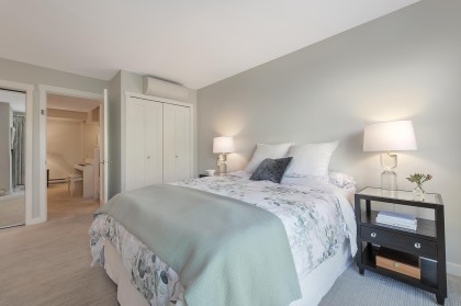 Photo 15 at 796 W 15th Avenue, Fairview VW, Vancouver West