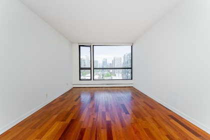 Photo 19 at 1304 - 283 Davie Street, Yaletown, Vancouver West