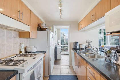 Photo 16 at 1808 - 193 Aquarius Mews, Yaletown, Vancouver West