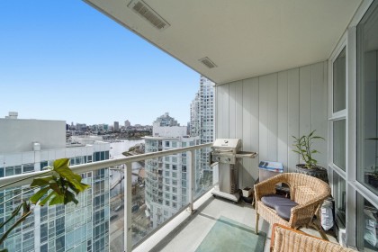 Photo 3 at 1808 - 193 Aquarius Mews, Yaletown, Vancouver West