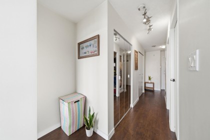 Photo 9 at 1808 - 193 Aquarius Mews, Yaletown, Vancouver West