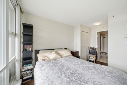 Photo 10 at 1808 - 193 Aquarius Mews, Yaletown, Vancouver West