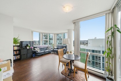 Photo 11 at 1808 - 193 Aquarius Mews, Yaletown, Vancouver West