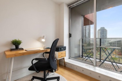 Photo 11 at 609 - 1325 Rolston Street, Downtown VW, Vancouver West