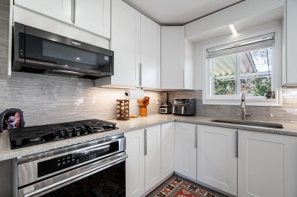 Photo 9 at 2333 Kirkstone Road, Westlynn, North Vancouver