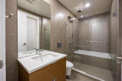 Photo 6 at 406 - 6687 Nelson Avenue, Horseshoe Bay WV, West Vancouver