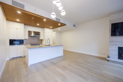 Photo 3 at 406 - 6687 Nelson Avenue, Horseshoe Bay WV, West Vancouver