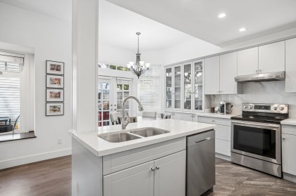 Photo 9 at 3537 W 5th Avenue, Kitsilano, Vancouver West