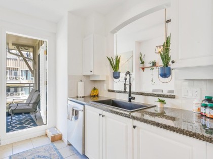 Photo 11 at 516 - 3608 Deercrest Drive, Roche Point, North Vancouver