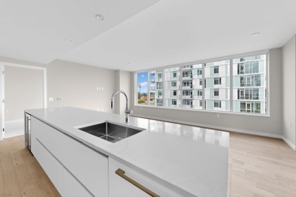 Photo 9 at 803 - 485 W 42nd Avenue, Oakridge VW, Vancouver West