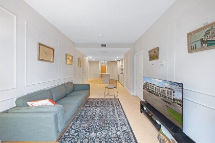 Photo 10 at 102 - 3668 W 10th Avenue, Kitsilano, Vancouver West
