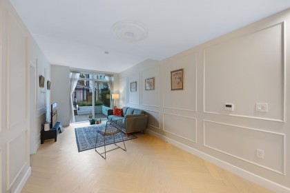 Photo 11 at 102 - 3668 W 10th Avenue, Kitsilano, Vancouver West