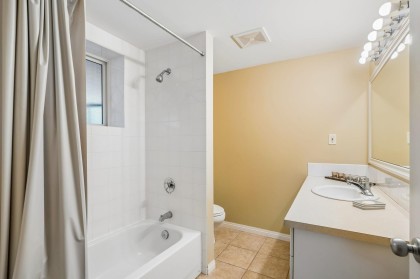 Photo 23 at 954 Tudor Avenue, Forest Hills NV, North Vancouver