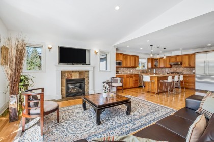 Photo 10 at 954 Tudor Avenue, Forest Hills NV, North Vancouver