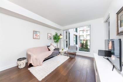 Photo 5 at 201 - 1561 W 57th Avenue, South Granville, Vancouver West