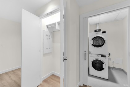 Photo 12 at 401 - 755 Harbourside Drive, Harbourside, North Vancouver