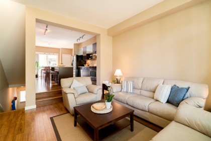 Photo 4 at 32 - 550 Browning Place, Seymour NV, North Vancouver