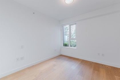 Photo 5 at 100 - 1561 W 57th Avenue, South Granville, Vancouver West