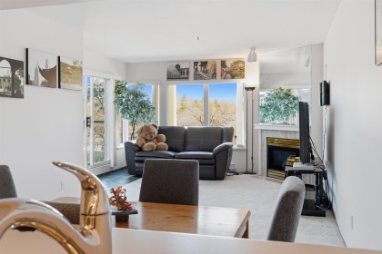 Photo 12 at 211 - 3250 W Broadway, Kitsilano, Vancouver West