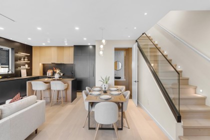 Photo 3 at 2 - 2764 W 14th Avenue, Kitsilano, Vancouver West