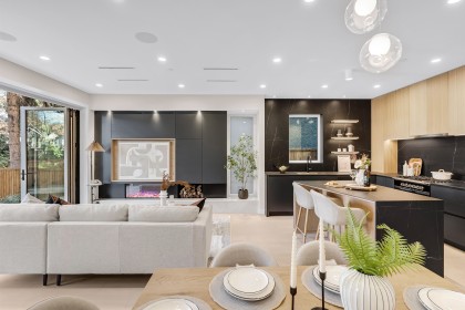 Photo 1 at 2 - 2764 W 14th Avenue, Kitsilano, Vancouver West