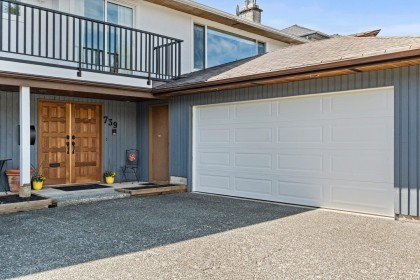 Photo 3 at 739 E 26th Street, Lynn Valley, North Vancouver