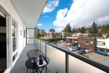 Photo 17 at 303 - 1845 Bellevue Avenue, Ambleside, West Vancouver
