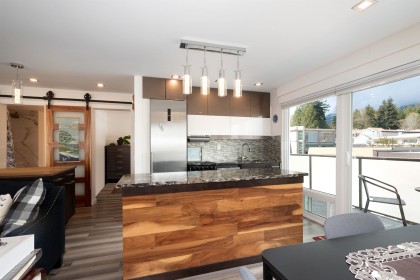 Photo 12 at 303 - 1845 Bellevue Avenue, Ambleside, West Vancouver