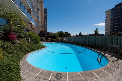Photo 22 at 303 - 1845 Bellevue Avenue, Ambleside, West Vancouver