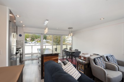 Photo 10 at 303 - 1845 Bellevue Avenue, Ambleside, West Vancouver