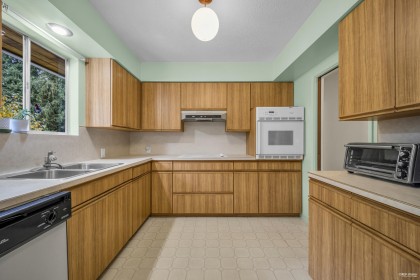 Photo 5 at 4578 Capilano Road, Canyon Heights NV, North Vancouver