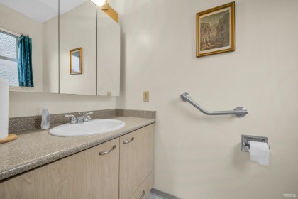 Photo 18 at 4578 Capilano Road, Canyon Heights NV, North Vancouver
