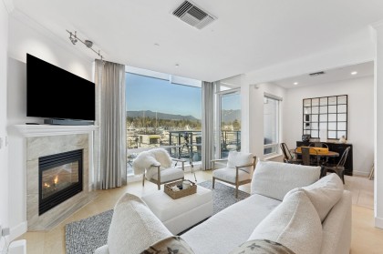 Photo 3 at 103 - 323 Jervis Street, Coal Harbour, Vancouver West