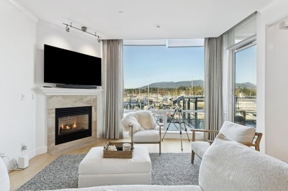 Photo 1 at 103 - 323 Jervis Street, Coal Harbour, Vancouver West