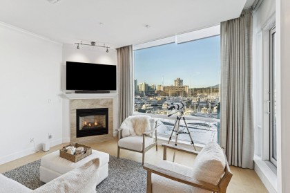 Photo 5 at 103 - 323 Jervis Street, Coal Harbour, Vancouver West