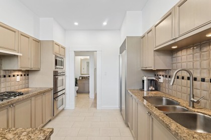 Photo 10 at 103 - 323 Jervis Street, Coal Harbour, Vancouver West