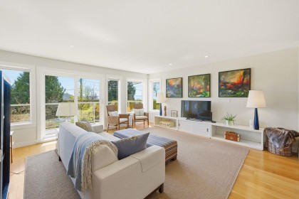 Photo 5 at 1181 Keith Road, Ambleside, West Vancouver